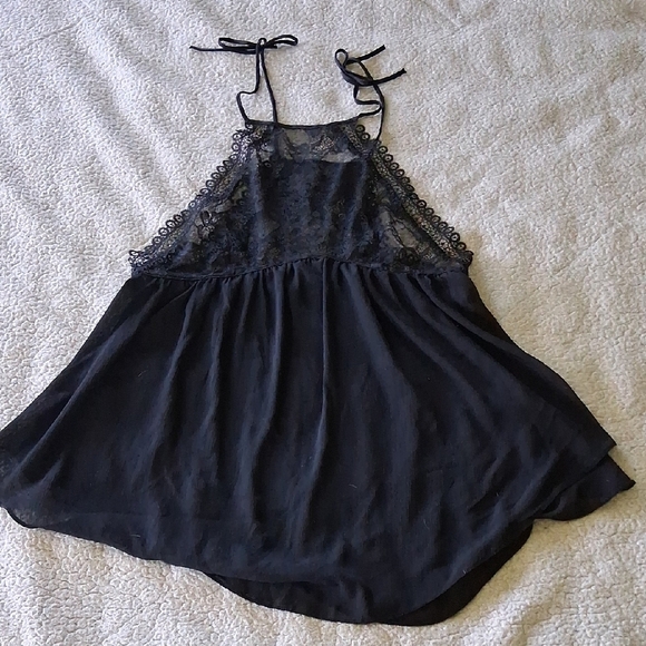 Victoria's Secret Black Lace Lingere - Picture 3 of 4